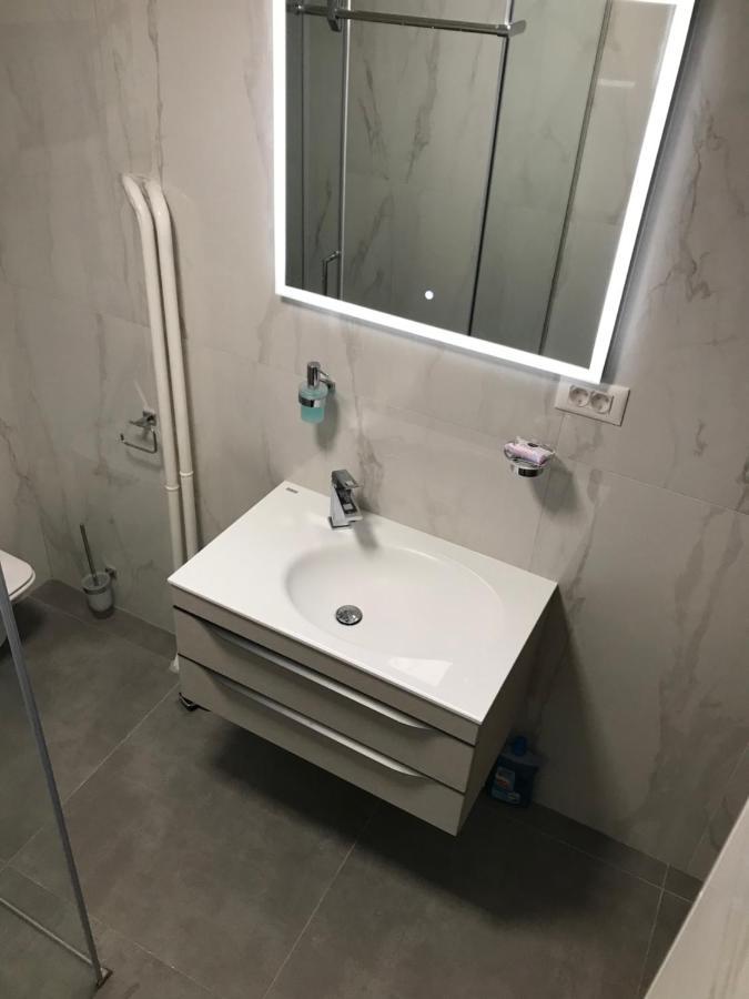 Blue Sky Apartment Skopje Ngoại thất bức ảnh