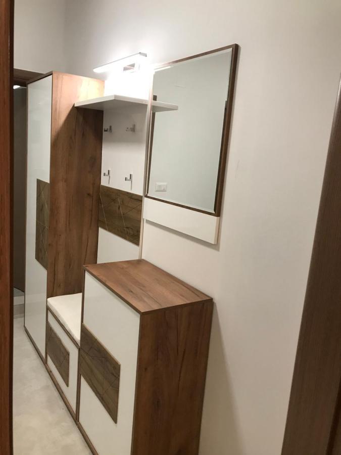 Blue Sky Apartment Skopje Ngoại thất bức ảnh