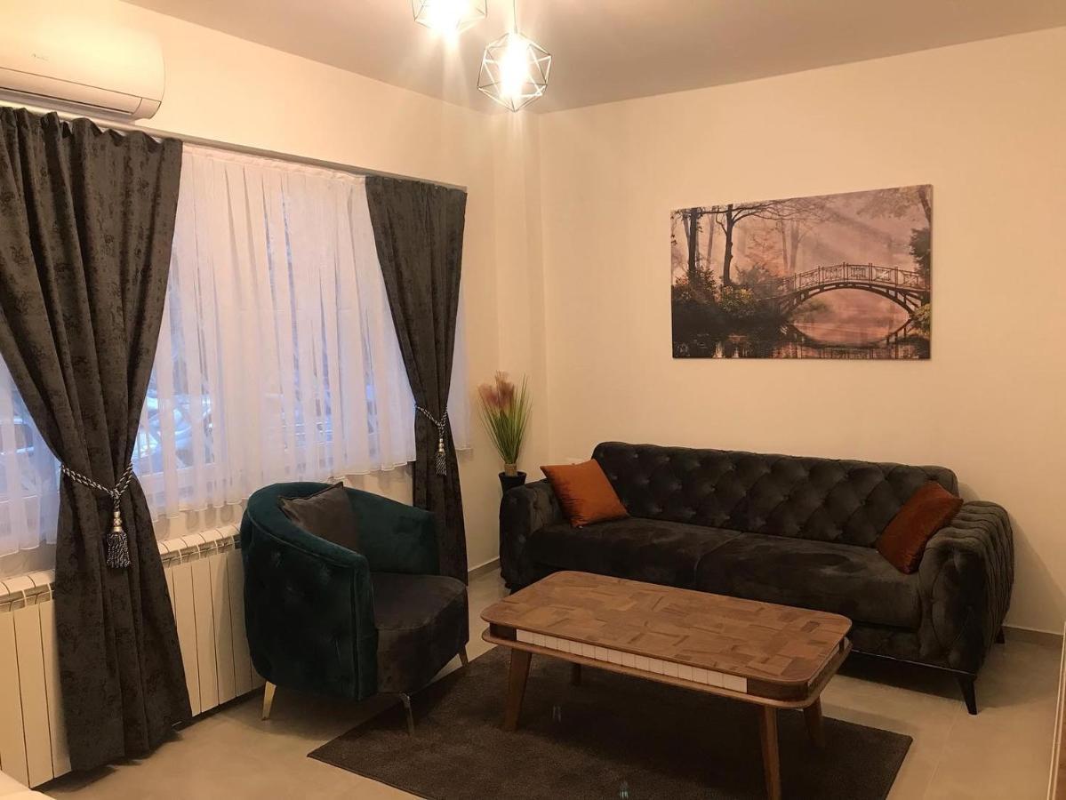 Blue Sky Apartment Skopje Ngoại thất bức ảnh