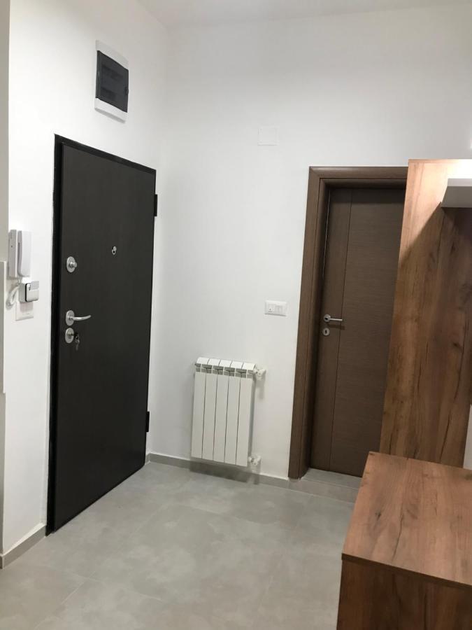 Blue Sky Apartment Skopje Ngoại thất bức ảnh